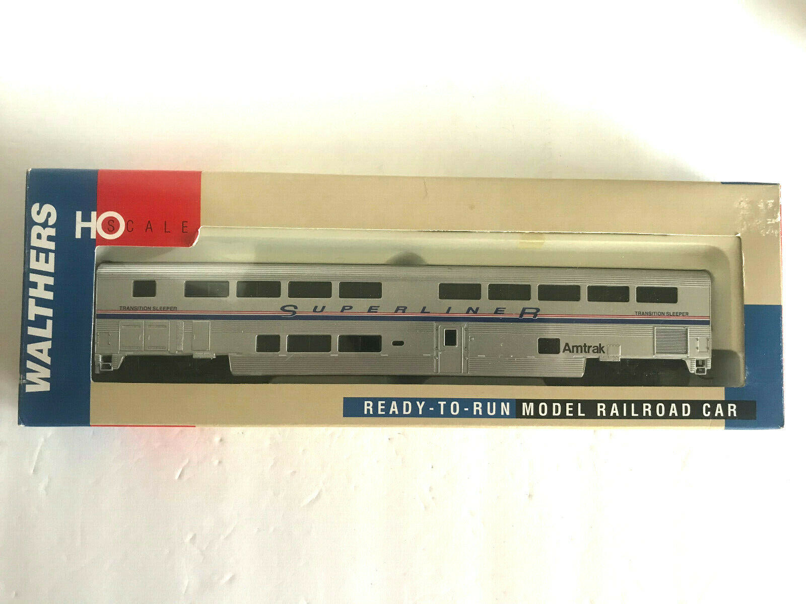 Ho Walthers 932-6141 Amtrak 85' Superliner Ii Transition Sleeper #39000-39046